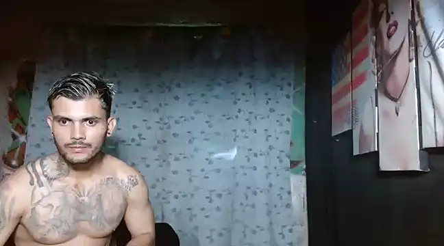 Snapshot of carlos_boosx chatting on December 2, 2024, 3:42 pm carlos boosx online show from December 2, 2024, 3:42 pm