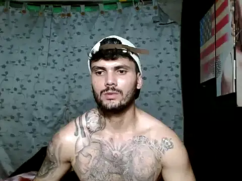 Snapshot of carlos_boosx chatting on December 2, 2025, 6:42 pm carlos boosx online show from December 2, 2025, 6:42 pm