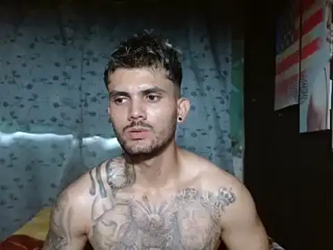 Snapshot of carlos_boosx chatting on December 11, 2024, 5:15 pm carlos boosx online show from December 11, 2024, 5:15 pm