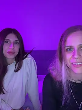 lunawolf21 online show from January 14, 2025, 7:21 pm