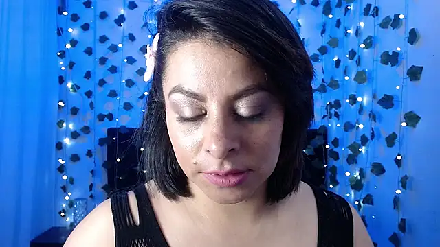 Snapshot of daphne_29 chatting on December 16, 2024, 7:54 pm daphne 29 online show from December 16, 2024, 7:54 pm