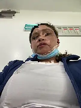 Snapshot of Keittly_ chatting on November 5, 2025, 7:28 pm Keittly online show from November 5, 2025, 7:28 pm