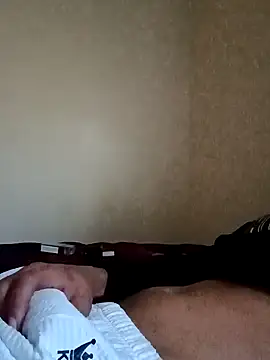 Snapshot of BOSKING1018 chatting on December 1, 2024, 8:25 pm BOSKING1018 online show from December 1, 2024, 8:25 pm