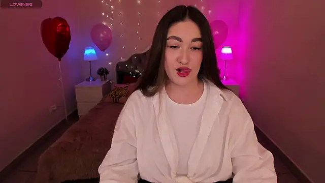 Snapshot of Aria_Blisss chatting on February 20, 2025, 10:48 pm Aria Blisss online show from February 20, 2025, 10:48 pm