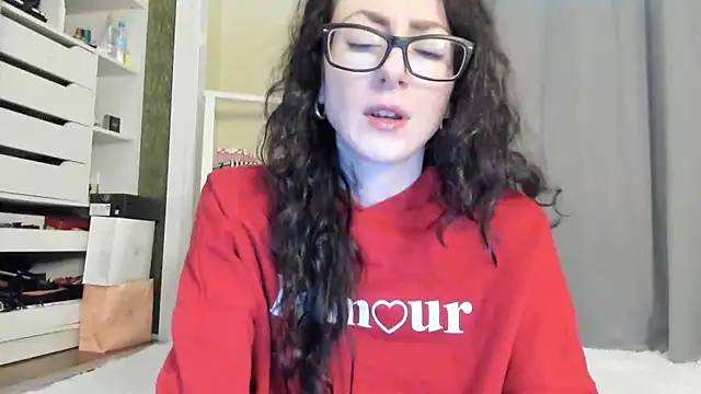 Baby Jewel online show from October 23, 2025, 10:14 am