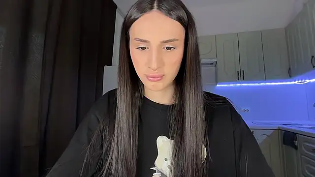 Kim Oberlin  online show from February 28, 2026, 1:11 pm