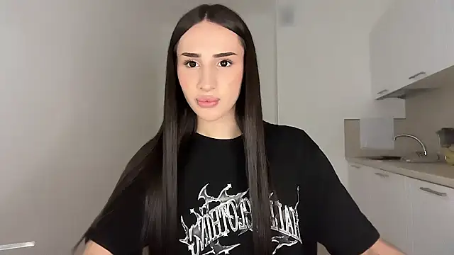 Snapshot of Kim_Oberlin_ chatting on April 14, 2026, 11:15 am Kim Oberlin online show from April 14, 2026, 11:15 am