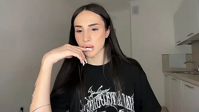 Snapshot of Kim_Oberlin_ chatting on March 26, 2026, 8:51 pm Kim Oberlin online show from March 26, 2026, 8:51 pm