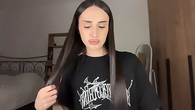 Snapshot of Kim_Oberlin_ chatting on April 8, 2026, 9:05 pm Kim Oberlin online show from April 8, 2026, 9:05 pm