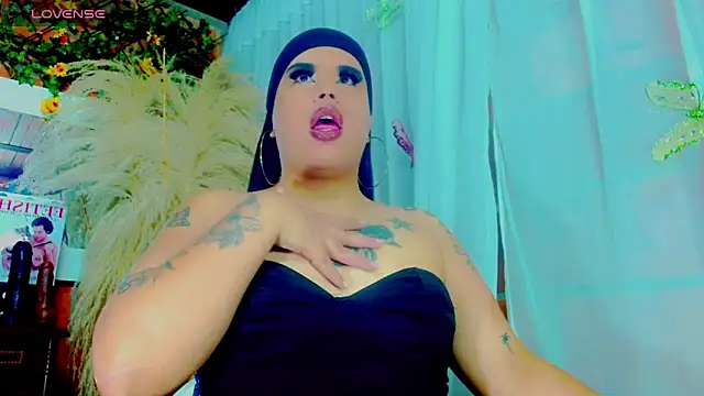 nauthyvalentina online show from March 29, 2026, 3:35 pm