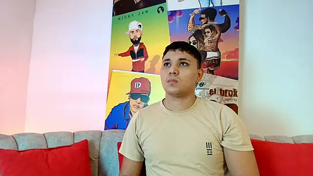 Snapshot of couple_lovelyds chatting on March 6, 2026, 8:48 pm couple lovelyds online show from March 6, 2026, 8:48 pm