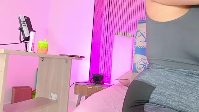 Snapshot of Sofia_martiin chatting on February 24, 2026, 3:07 am Sofia martiin online show from February 24, 2026, 3:07 am