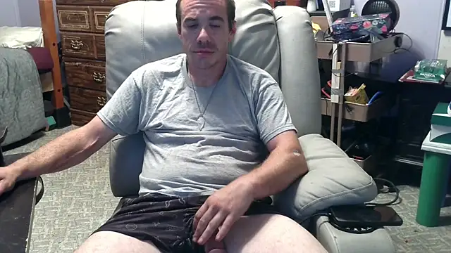 ScubaStevex online show from October 26, 2025, 6:58 am