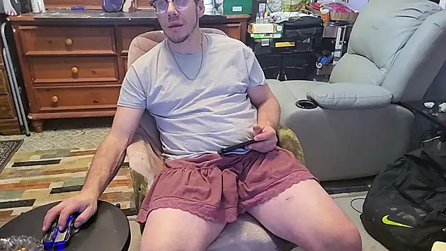 ScubaStevex online show from December 18, 2025, 5:56 am