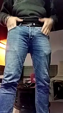 Snapshot of Danny22333 chatting on October 24, 2025, 5:56 pm Danny22333 online show from October 24, 2025, 5:56 pm