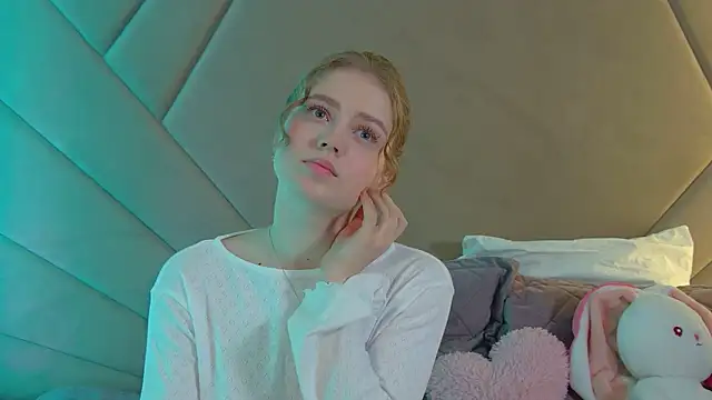 SelinSwarovski online show from March 4, 2026, 4:26 pm