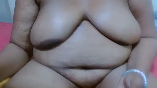 AuntyBigMadam87 online show from May 8, 2026, 9:13 am