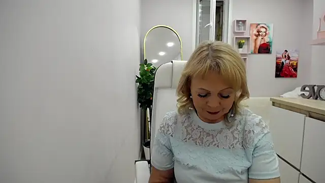 Milla Cutie18 online show from May 22, 2026, 4:43 am