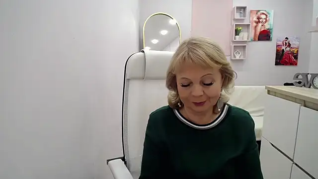 Snapshot of Milla_Cutie18 chatting on February 25, 2026, 6:35 am Milla Cutie18 online show from February 25, 2026, 6:35 am