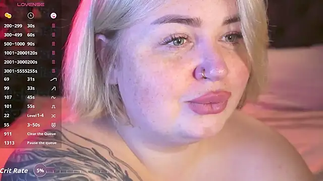 ZaraReignn online show from October 26, 2025, 8:31 pm