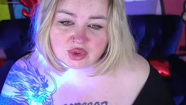 ZaraReignn online show from February 6, 2026, 8:38 pm