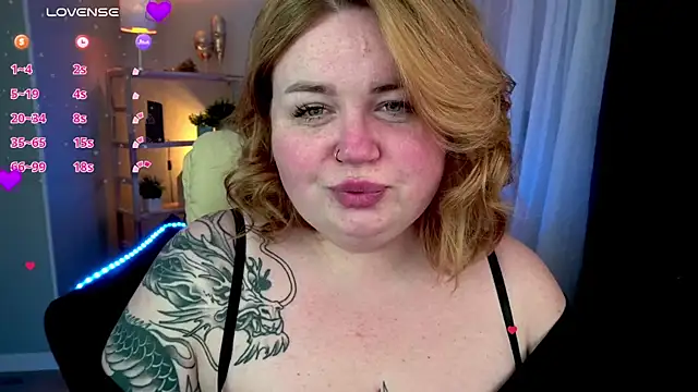 Snapshot of ZaraReignn chatting on February 10, 2025, 9:25 pm ZaraReignn online show from February 10, 2025, 9:25 pm