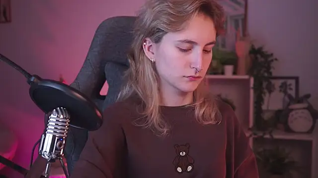 LuxRayi online show from January 13, 2025, 8:58 am