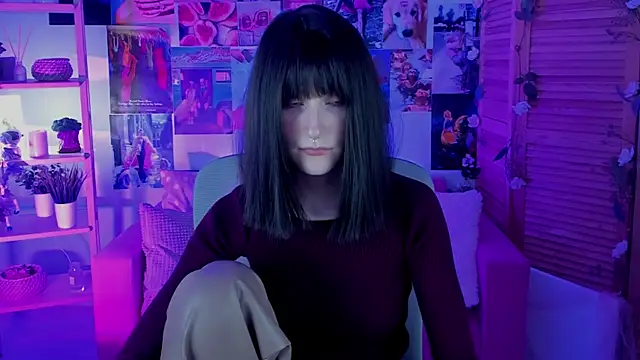 LuxRayi online show from March 22, 2025, 8:59 pm