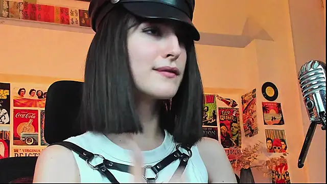 LuxRayi online show from March 21, 2025, 12:40 am