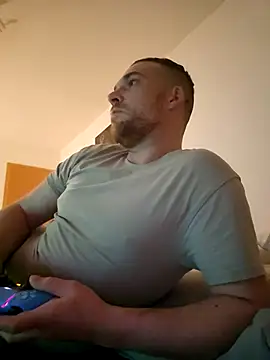 Snapshot of niceguy91xx chatting on March 19, 2025, 3:52 am niceguy91xx online show from March 19, 2025, 3:52 am