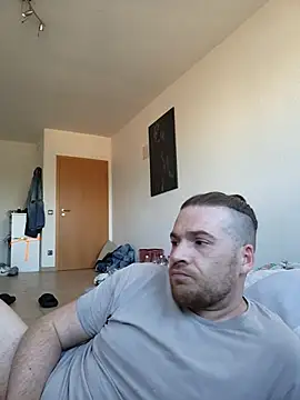 Snapshot of niceguy91xx chatting on March 19, 2025, 7:18 am niceguy91xx online show from March 19, 2025, 7:18 am