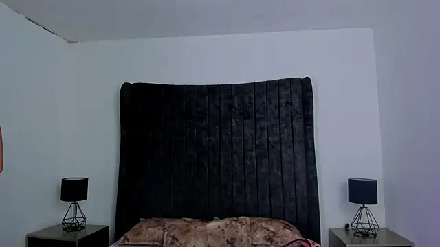 Snapshot of NataGarcia chatting on November 27, 2025, 4:18 pm NataGarcia online show from November 27, 2025, 4:18 pm