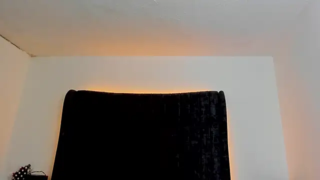 Snapshot of NataGarcia chatting on October 23, 2025, 3:32 pm NataGarcia online show from October 23, 2025, 3:32 pm