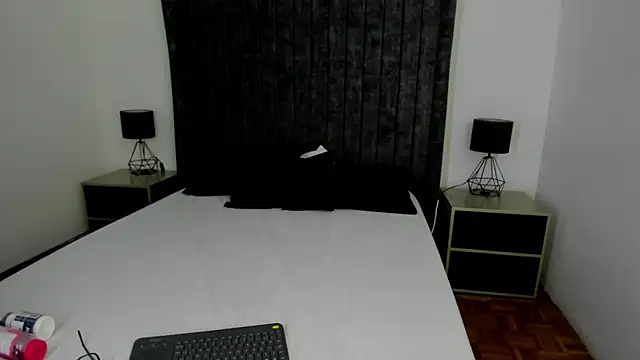 Snapshot of NataGarcia chatting on February 10, 2026, 3:11 pm NataGarcia online show from February 10, 2026, 3:11 pm