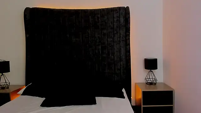 Snapshot of NataGarcia chatting on October 29, 2025, 9:36 pm NataGarcia online show from October 29, 2025, 9:36 pm