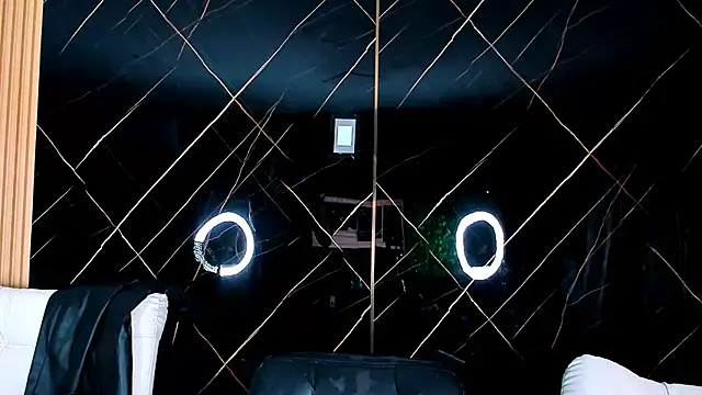 Owen Muzcle online show from October 10, 2025, 6:14 am