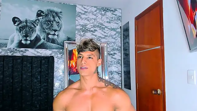 Owen Muzcle online show from February 8, 2025, 2:36 am