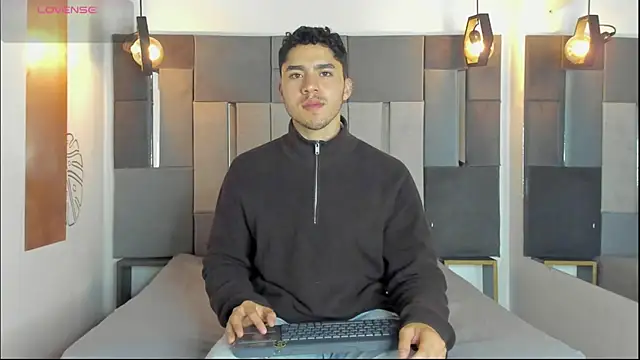 LiamNovak online show from January 6, 2026, 11:25 am