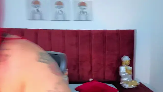 selena castillo online show from November 3, 2025, 12:53 pm