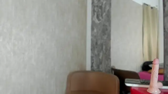 Snapshot of Violetrousse chatting on February 22, 2025, 10:20 pm Violetrousse online show from February 22, 2025, 10:20 pm
