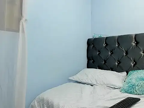 Snapshot of maite_horny chatting on December 17, 2024, 12:01 am maite horny online show from December 17, 2024, 12:01 am