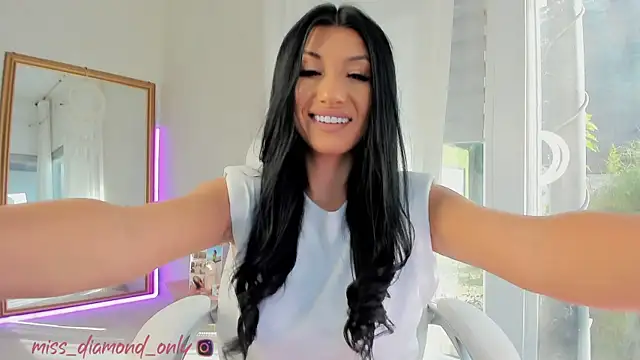 Snapshot of missdiamond_ chatting on September 14, 2025, 6:58 am missdiamond online show from September 14, 2025, 6:58 am