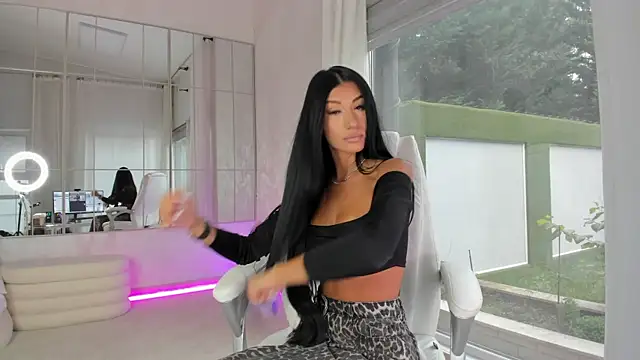 Snapshot of missdiamond_ chatting on November 21, 2025, 7:51 am missdiamond online show from November 21, 2025, 7:51 am