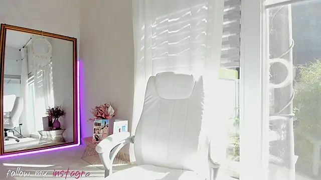 Snapshot of missdiamond_ chatting on September 18, 2025, 7:22 am missdiamond online show from September 18, 2025, 7:22 am
