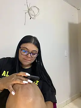 Snapshot of alissonfernandez_ chatting on April 26, 2026, 8:06 pm alissonfernandez online show from April 26, 2026, 8:06 pm