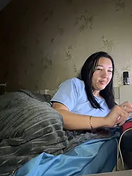 Naughtbestia hot online show from December 4, 2024, 6:44 pm