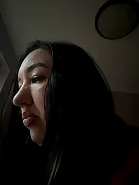 Naughtbestia hot online show from December 6, 2024, 10:21 am