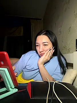 Naughtbestia hot online show from December 5, 2024, 12:58 am