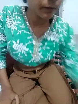 CuteMannaat online show from August 7, 2026, 7:25 am