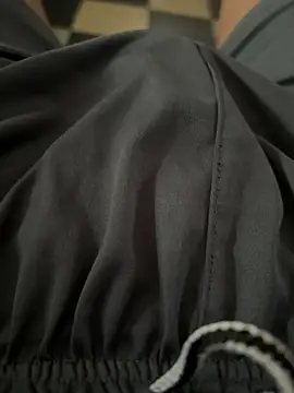 Desiboy   21 online show from December 8, 2024, 11:14 am